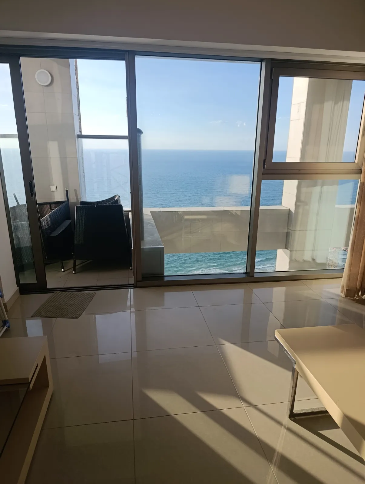 Luxury 4-Room Seafront Apartment on Nitza Blvd, Photo 9