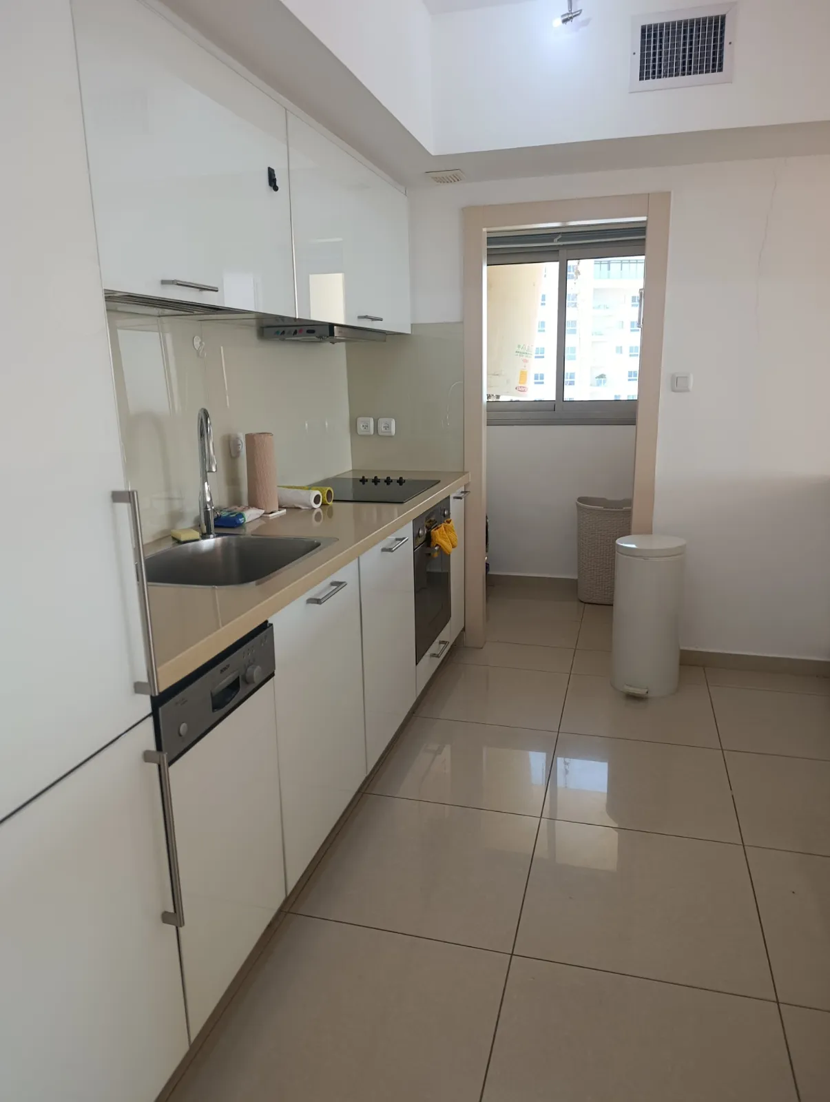 Luxury 4-Room Seafront Apartment on Nitza Blvd, Photo 15