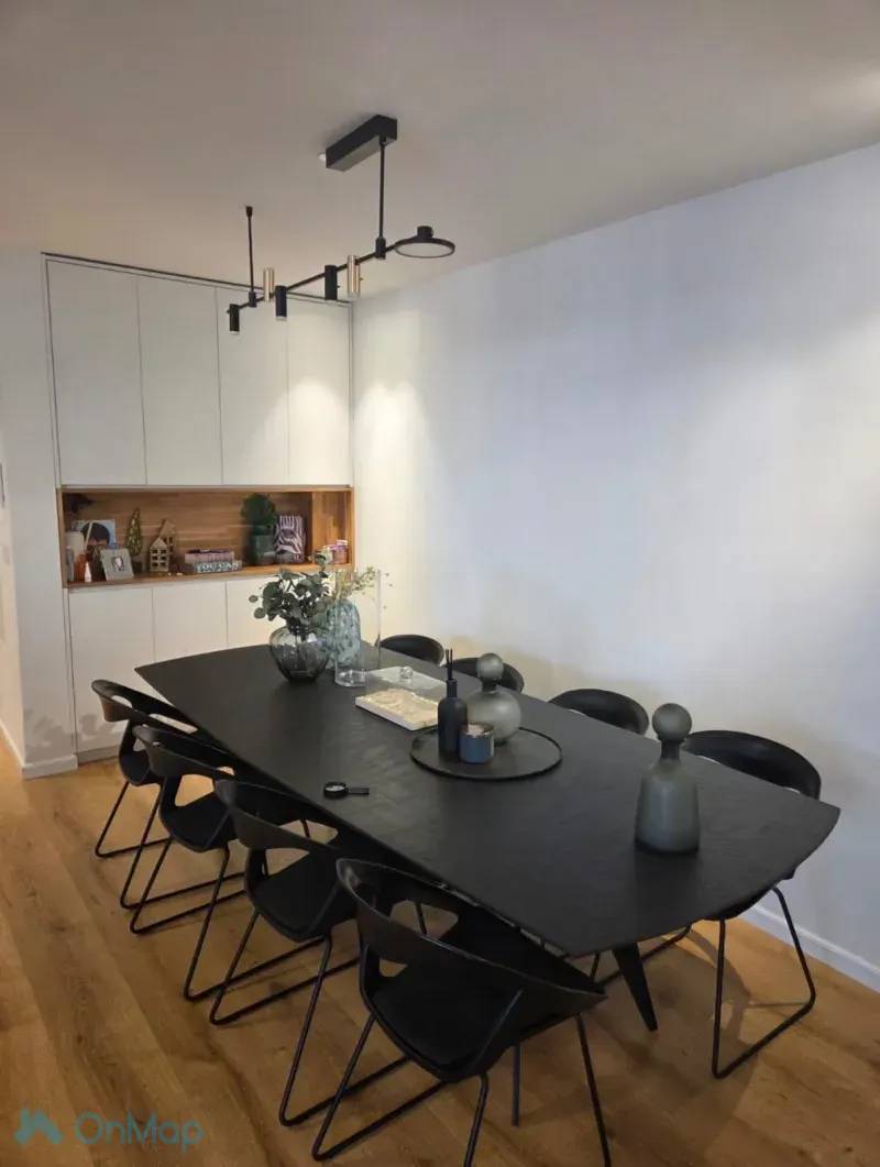 Magnifique appartement de 5 pièces au design soigné, rue נתן יונתן, à Ir Yamim – Photo 5