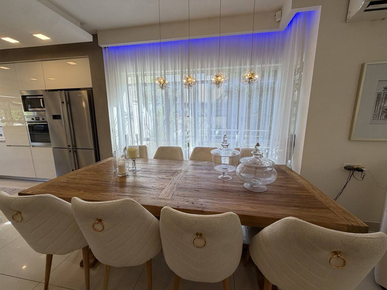 Cottage jumelé au design soigné avec un jardin magnifique et un logement en sous-sol – HaSahlav, Ramat Poleg – Photo 8