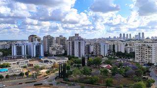 דירת 5 חדרים בקריית השרון 