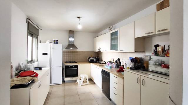 5-Room Apartment in a grate location , Photo 4