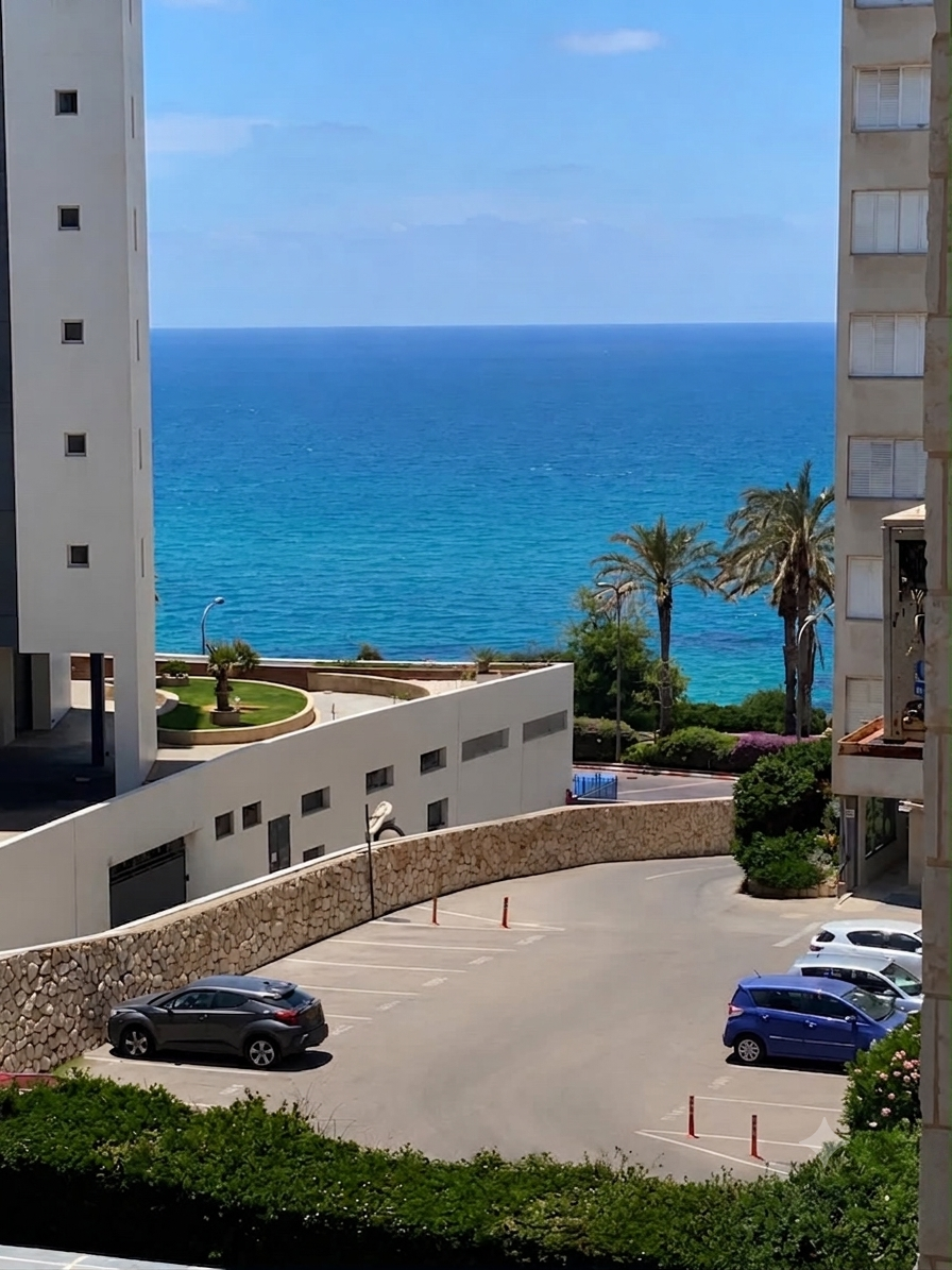Appartement rénové de 4 pièces dans un emplacement central à Netanya