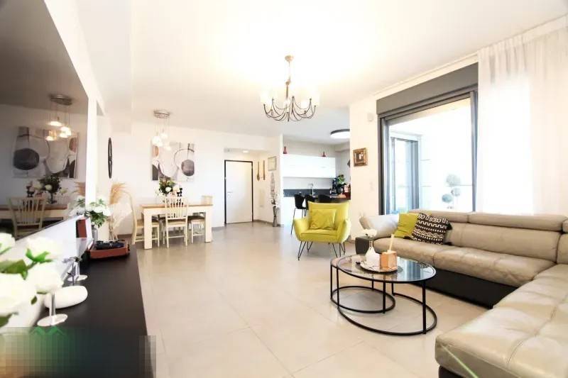 Appartement de luxe de 5 pièces à vendre au 7, rue Zalman Shazar, Ir Yamim, Netanya – Photo 4