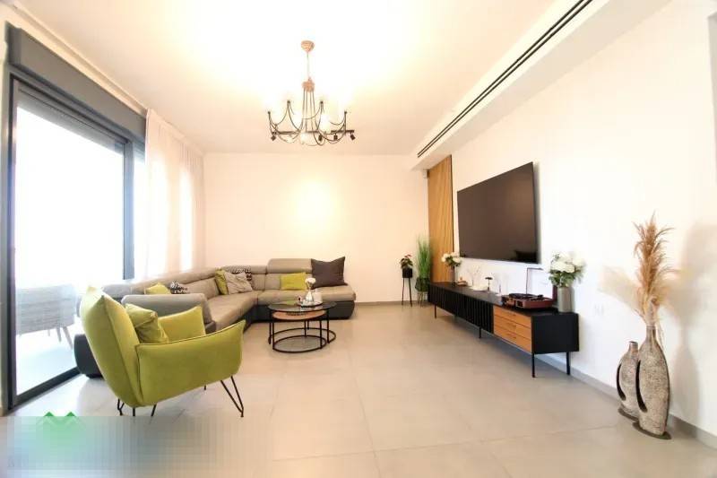 Appartement de luxe de 5 pièces à vendre au 7, rue Zalman Shazar, Ir Yamim, Netanya – Photo 2