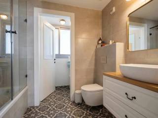 Designed 4-Room Apartment in the Heart of Agamim, Photo 2